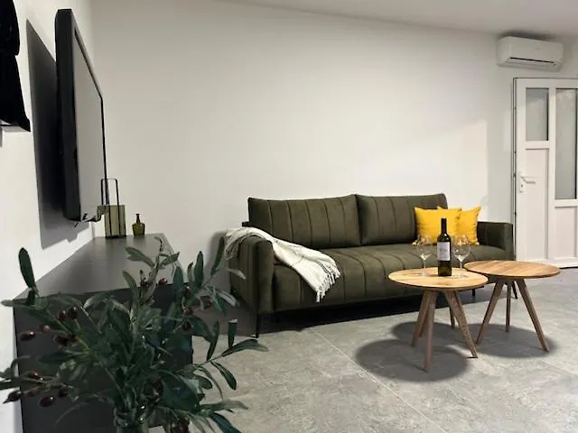 Apartments Nea