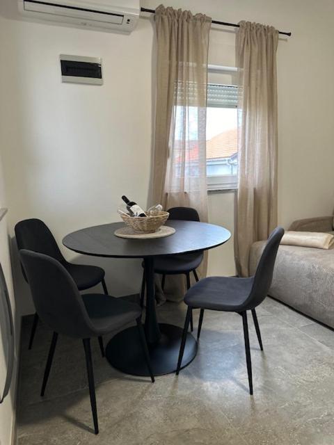 Apartment Nea *